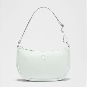 Lululemon - 1L mini wristlet / shoulder bag